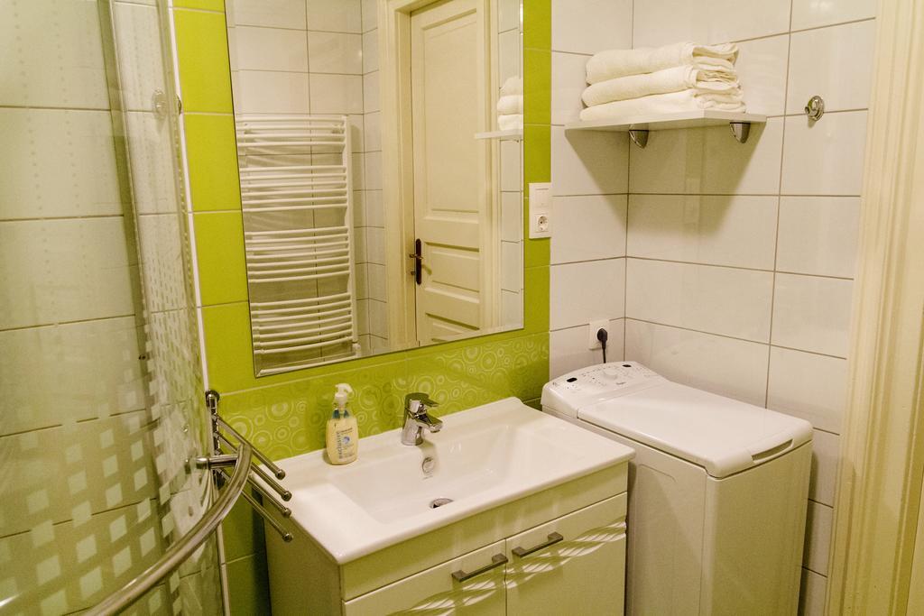 Eötvös Apartman Budapest Szoba fotó