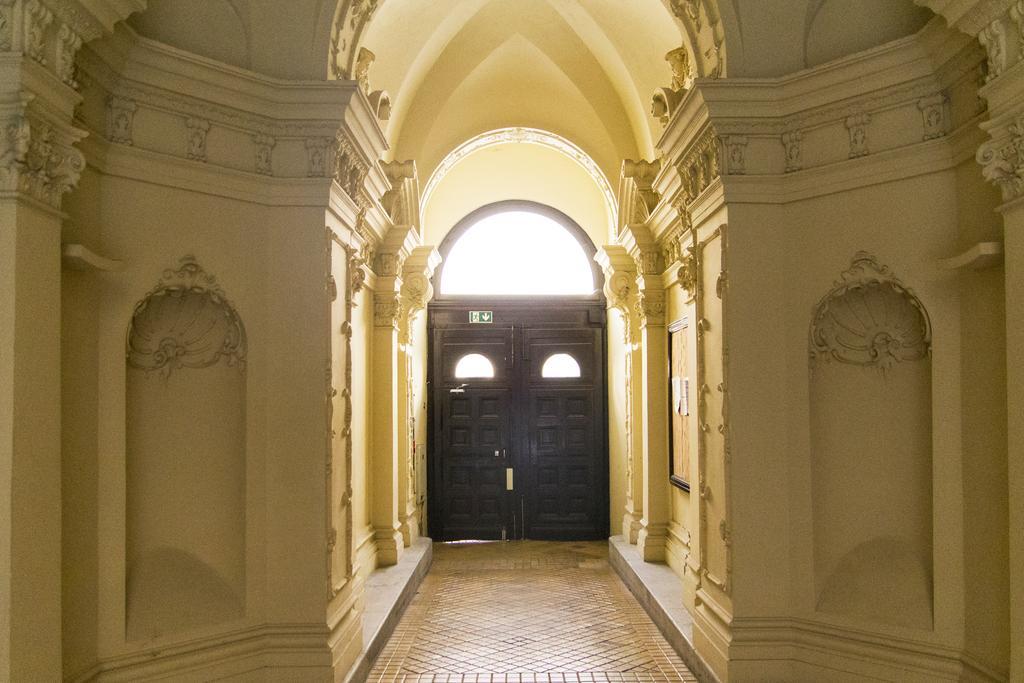 Eötvös Apartman Budapest Szoba fotó
